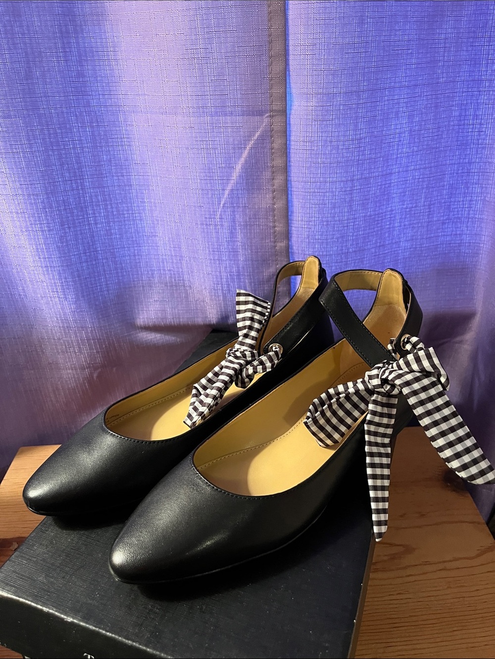 Talbots Black Pointed Mary Jane Heels with Gingham Bow